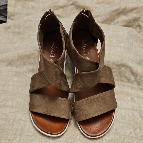 🔴SALE Altar'd State Millie Sandals, size 10 - Picture 13 of 13